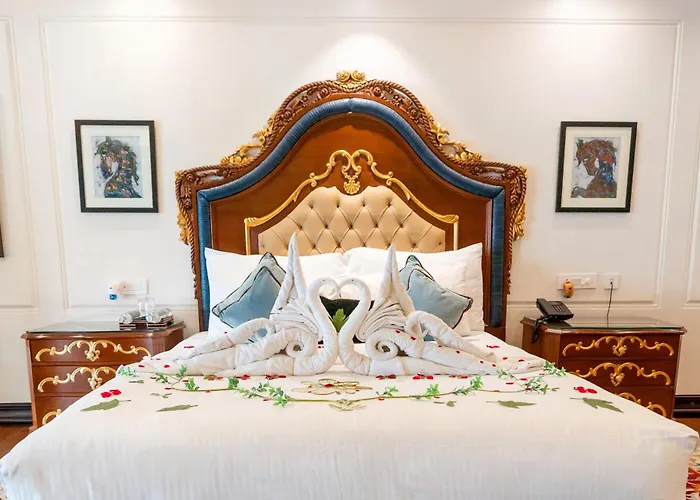 Mayfair Lake Resort